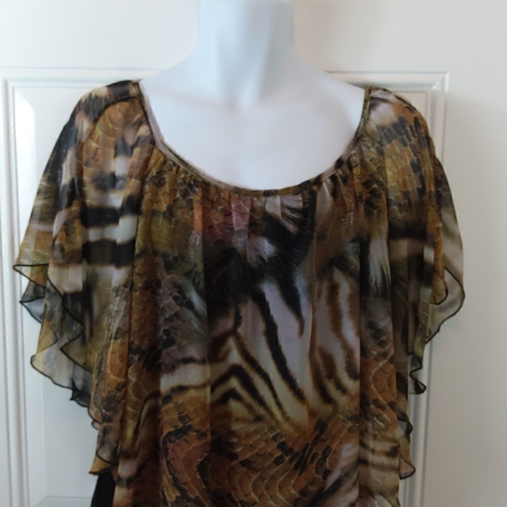 New directions butterfly top with attached tank - Picture 3 of 9